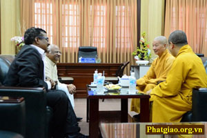 India Cultural Studies Center Director visits Vietnam Buddhist Institute
